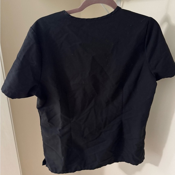 FIGS Black Scrub Top and Pants with Elastic Waistband- Technical Collection - Picture 8 of 8